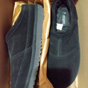 Koolaburra Black Slip-On Mules